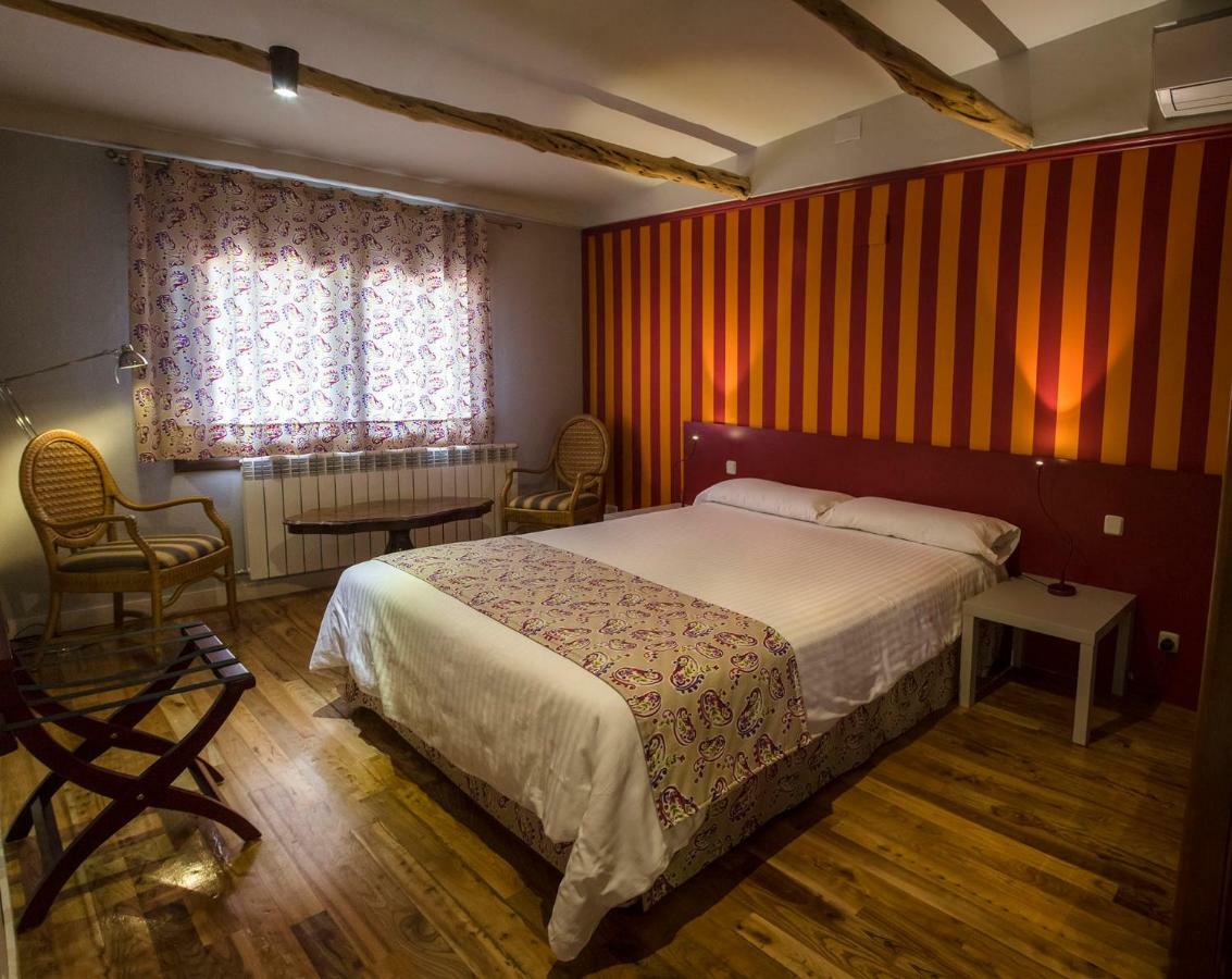 Apartamentos Rurales De La Sexma Del Sabinar Corduente エクステリア 写真